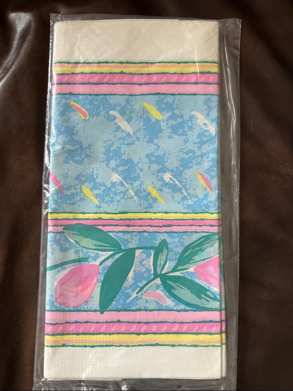 NWT Set of 6 Vintage Rectangle Table Covers Floral Spring - Picture 3 of 3